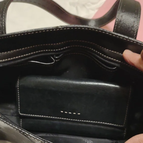 FOSSIL Black Leather Handbag and Wallet Set - Picture 9 of 14